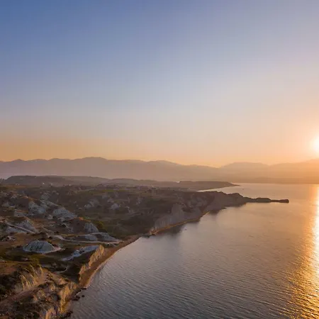 Kounopetra Beach Luxury Villas